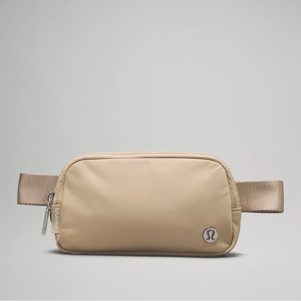NTW Lululemon everywhere belt bag - beige khaki tan